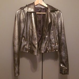 Metallic jacket
